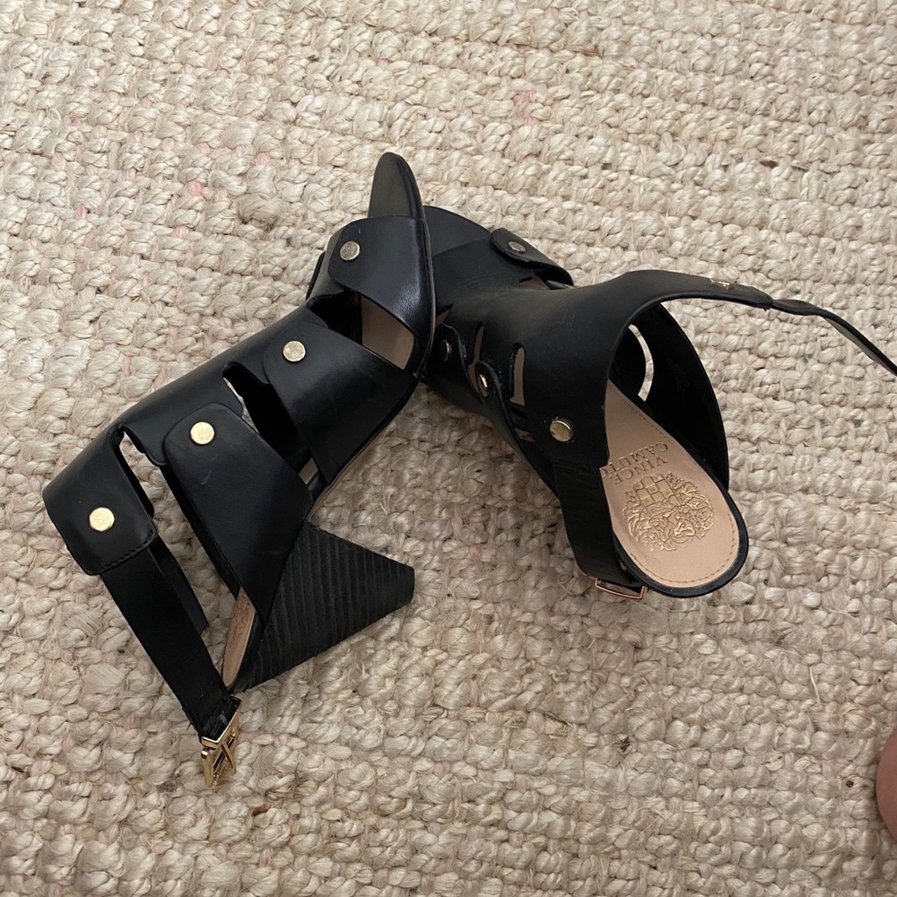 Vince camuto small heel